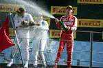 Foto zur News: Lewis Hamilton (Mercedes) und Sebastian Vettel (Ferrari)