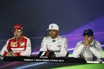 Foto zur News: Lewis Hamilton (Mercedes), Sebastian Vettel (Ferrari) und Felipe Massa (Williams)