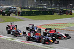 Gallerie: Daniel Ricciardo (Red Bull) und Will Stevens (Manor-Marussia)