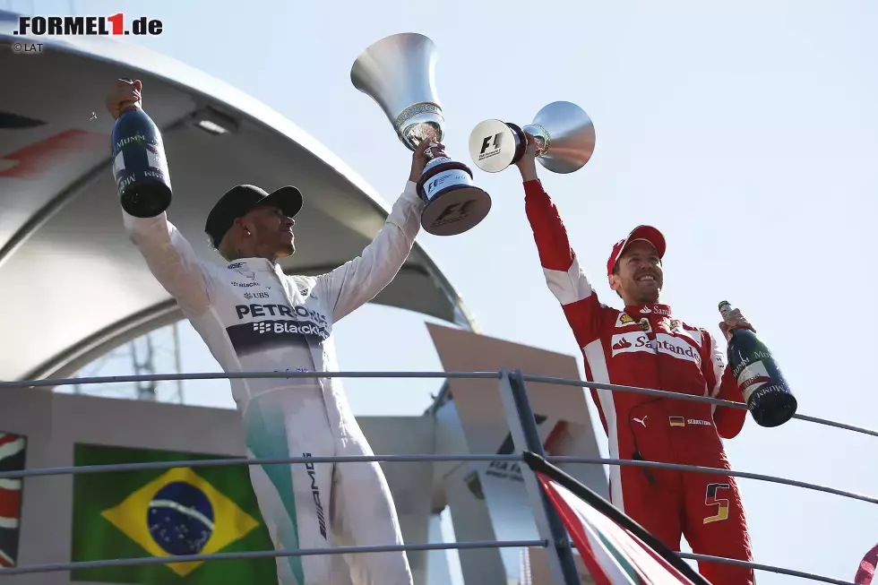 Foto zur News: Lewis Hamilton (Mercedes) und Sebastian Vettel (Ferrari)