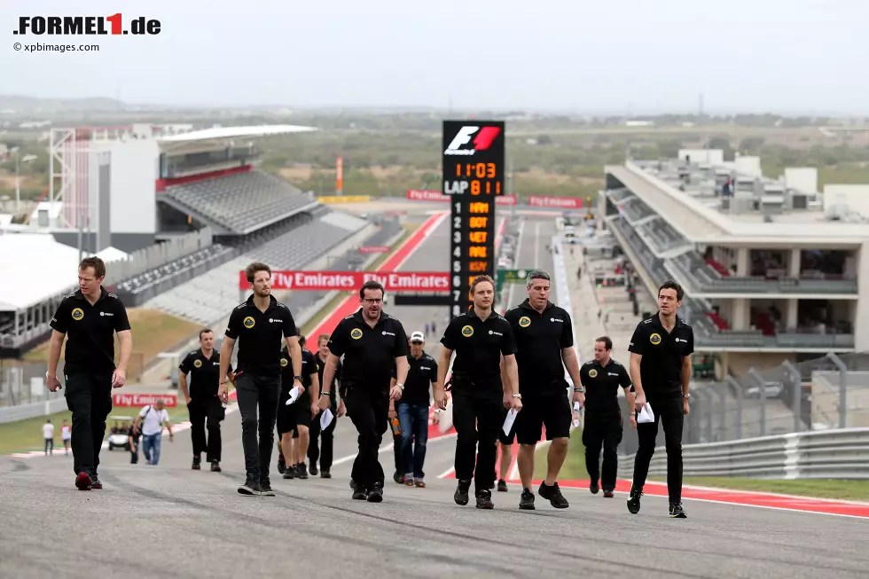 Foto zur News: Romain Grosjean (Lotus) und Jolyon Palmer