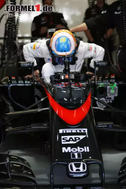 Foto zur News: Fernando Alonso (McLaren)