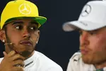 Foto zur News: Lewis Hamilton (Mercedes) und Nico Rosberg (Mercedes)