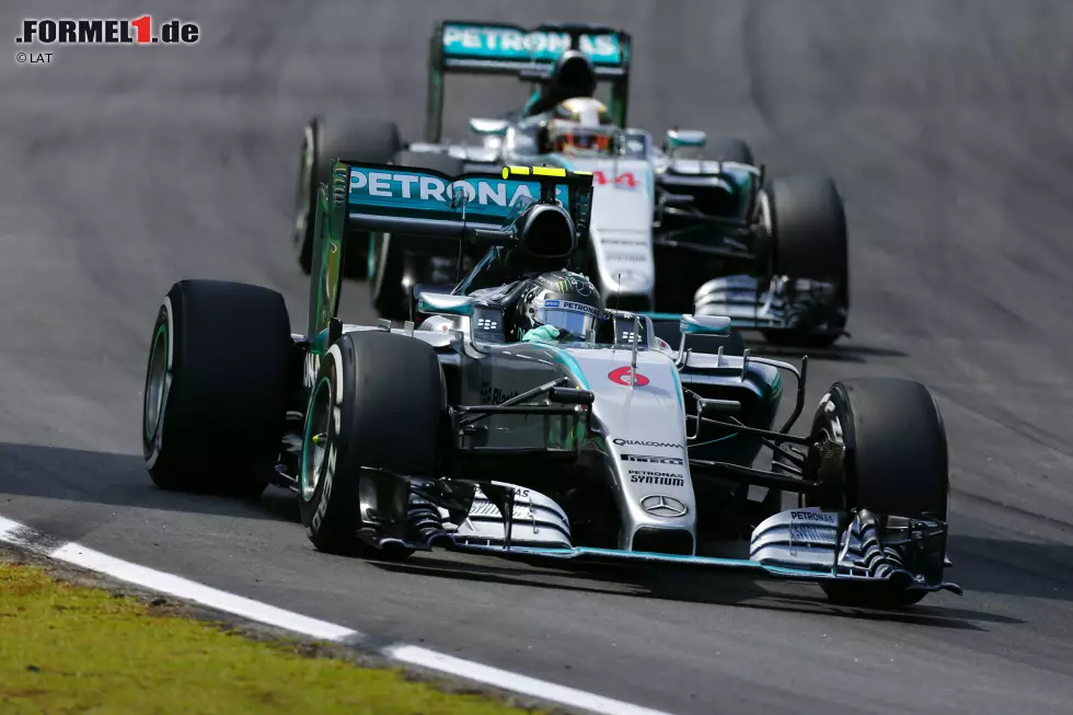 Foto zur News: Nico Rosberg (Mercedes) und Lewis Hamilton (Mercedes)