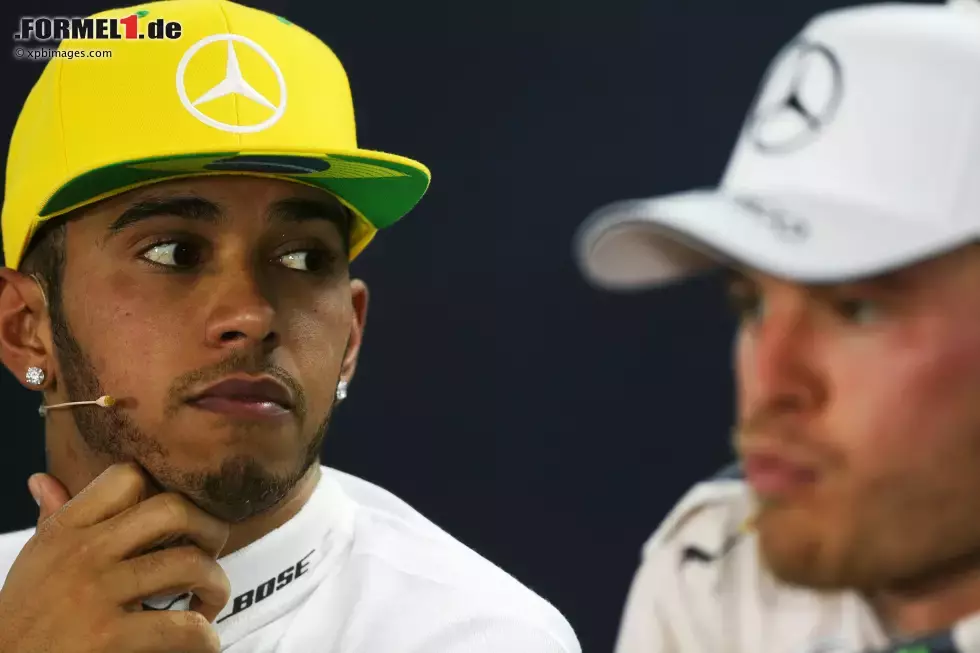 Foto zur News: Lewis Hamilton (Mercedes) und Nico Rosberg (Mercedes)