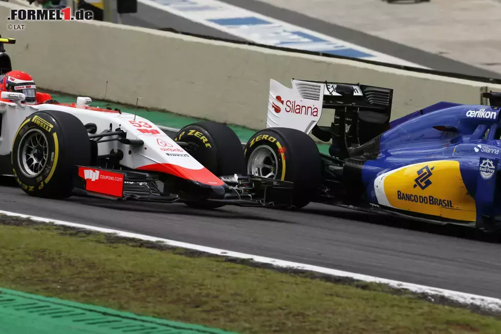 Foto zur News: Marcus Ericsson (Sauber) und Alexander Rossi (Manor-Marussia)