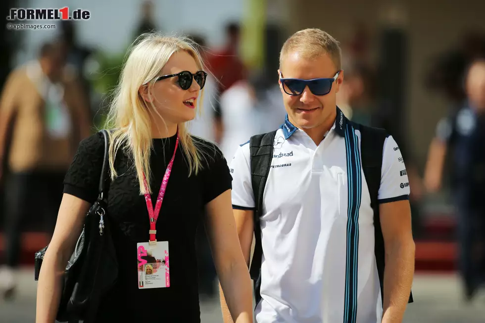 Foto zur News: Valtteri Bottas (Williams) mit Freundin Emilia Pikkarainen