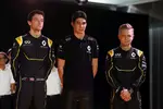 Foto zur News: Jolyon Palmer (Renault), Esteban Ocon (Renault) und Kevin Magnussen (Renault)