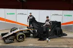 Foto zur News: Nico Hülkenberg (Force India) und Sergio Perez (Force India)