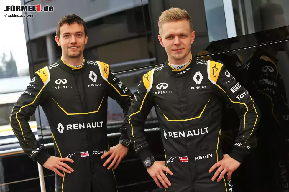 Foto zur News: Jolyon Palmer (Renault) und Kevin Magnussen (Renault)