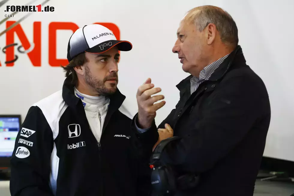 Foto zur News: Fernando Alonso und Ron Dennis (McLaren)