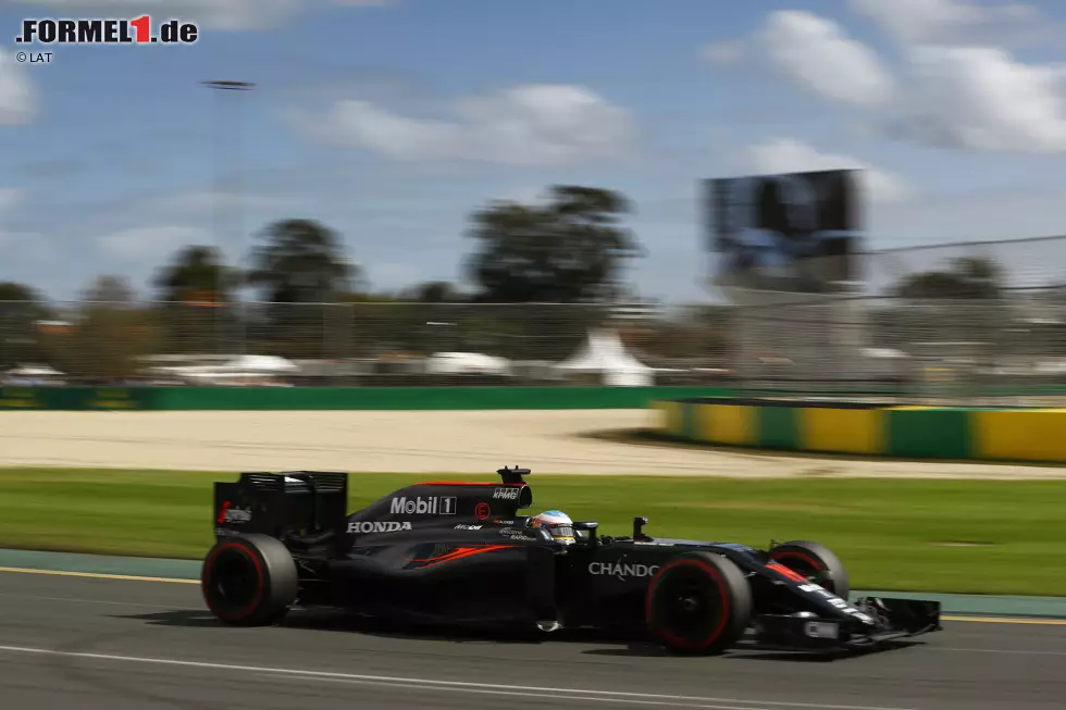 Foto zur News: Fernando Alonso (McLaren)