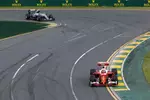 Foto zur News: Kimi Räikkönen (Ferrari) und Nico Rosberg (Mercedes)