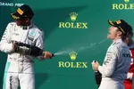 Foto zur News: Lewis Hamilton (Mercedes) und Nico Rosberg (Mercedes)