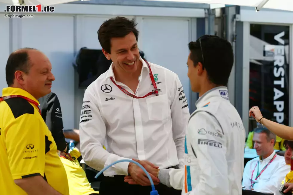 Foto zur News: Toto Wolff und Pascal Wehrlein (Manor)