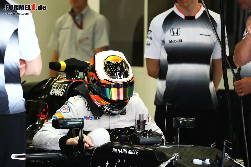 Foto zur News: Stoffel Vandoorne (McLaren)