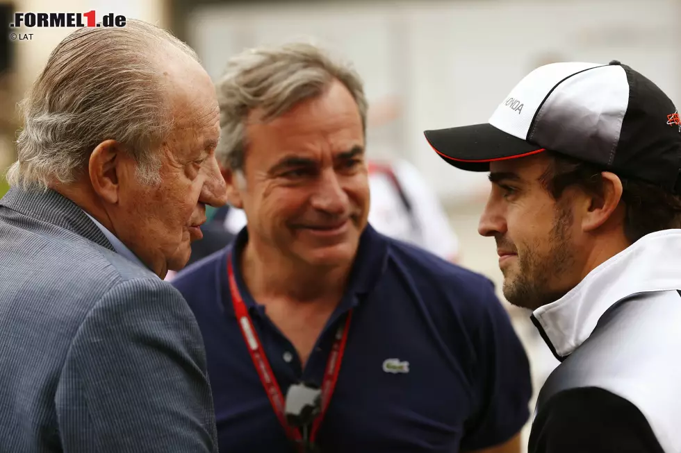 Foto zur News: König Juan Carlos, Carlos Sainz und Fernando Alonso (McLaren)