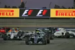 Foto zur News: Nico Rosberg (Mercedes), Lewis Hamilton (Mercedes) und Valtteri Bottas (Williams)