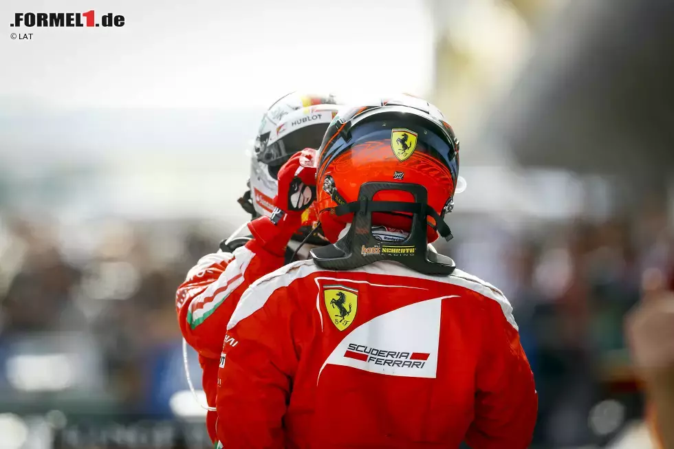 Foto zur News: Sebastian Vettel (Ferrari) und Kimi Räikkönen (Ferrari)