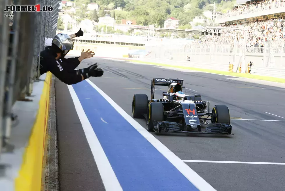 Foto zur News: Fernando Alonso (McLaren)