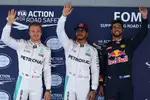 Foto zur News: Lewis Hamilton (Mercedes), Nico Rosberg (Mercedes) und Daniel Ricciardo (Red Bull)