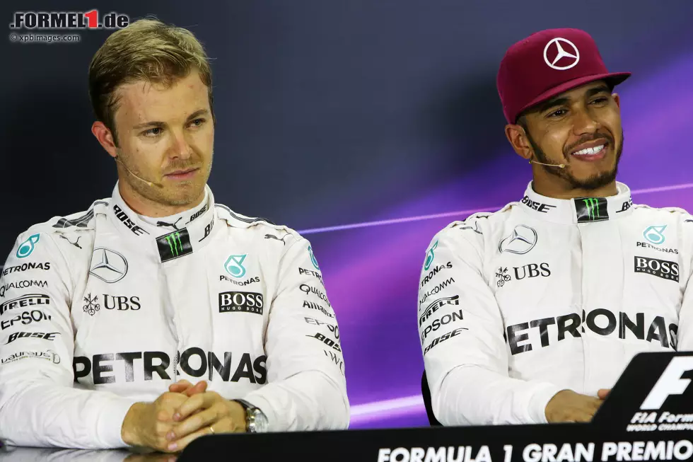 Foto zur News: Nico Rosberg (Mercedes) und Lewis Hamilton (Mercedes)