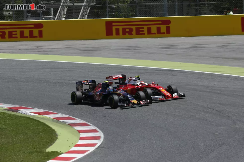 Foto zur News: Carlos Sainz (Toro Rosso) und Kimi Räikkönen (Ferrari)