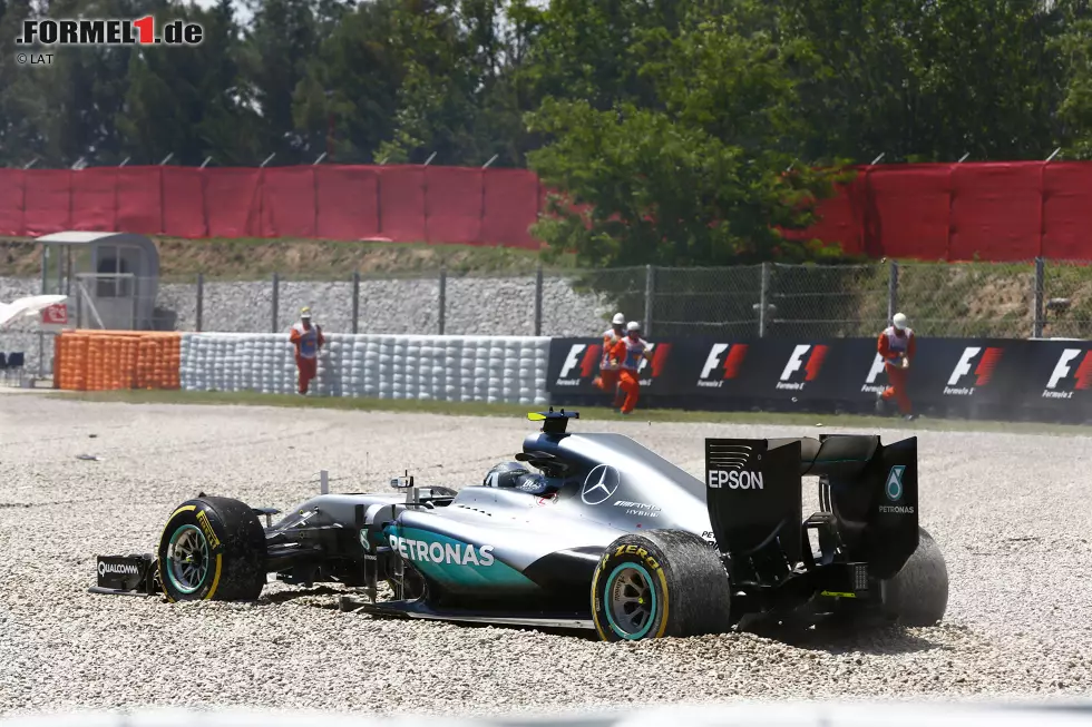 Foto zur News: Nico Rosberg (Mercedes) und Lewis Hamilton (Mercedes)