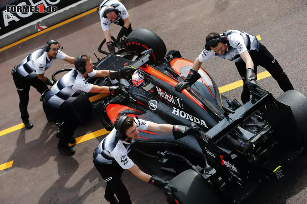 Foto zur News: Jenson Button (McLaren)