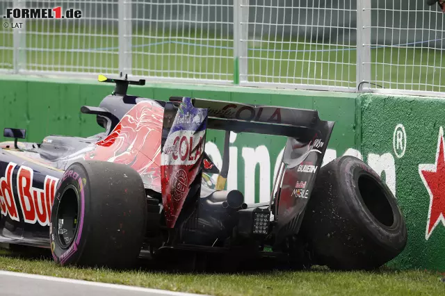 Foto zur News: Der Toro Rosso trudelte am Streckenrand noch ein paar Meter weiter, bevor er schließlich zum Stillstand kam.