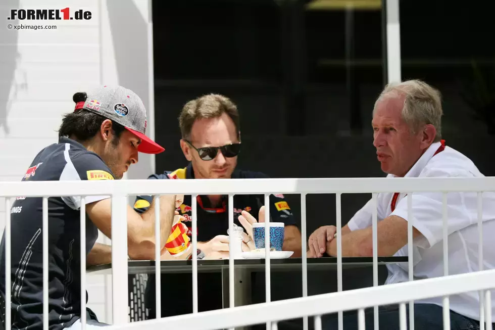 Foto zur News: Carlos Sainz (Toro Rosso), Christian Horner und Helmut Marko