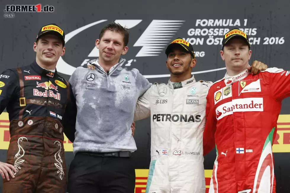 Foto zur News: Lewis Hamilton (Mercedes), Max Verstappen (Red Bull) und Kimi Räikkönen (Ferrari)