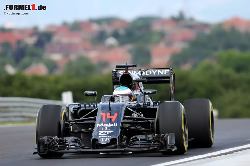 Foto zur News: Fernando Alonso (McLaren)