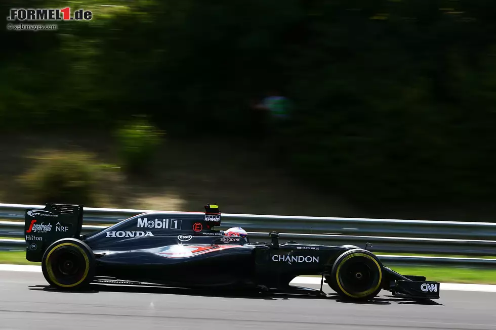 Foto zur News: Jenson Button (McLaren)