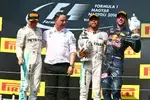 Foto zur News: Nico Rosberg (Mercedes), Lewis Hamilton (Mercedes) und Max Verstappen (Red Bull)