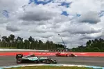 Foto zur News: Nico Rosberg (Mercedes) und Sebastian Vettel (Ferrari)