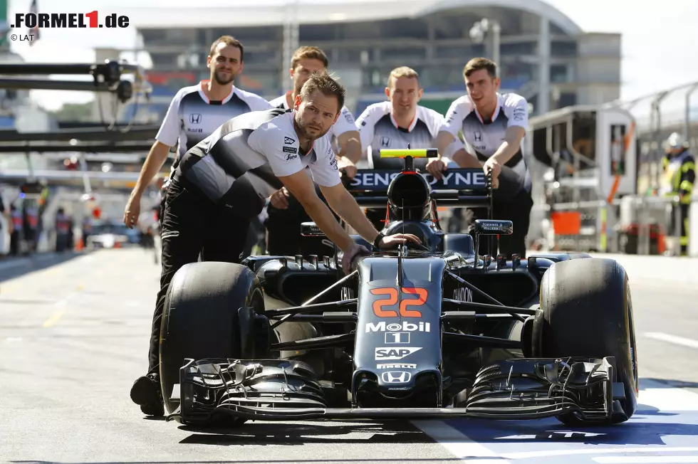 Foto zur News: Jenson Button (McLaren)