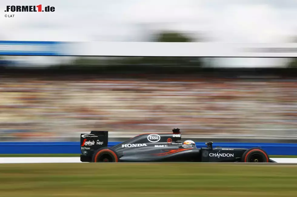 Foto zur News: Fernando Alonso (McLaren)