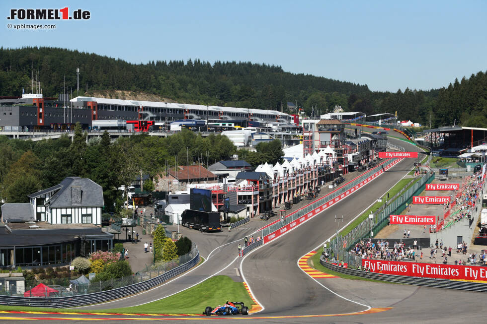 Foto zur News: Esteban Ocon (Manor)