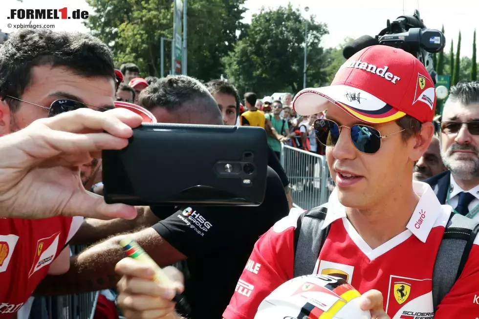 Foto zur News: Sebastian Vettel (Ferrari)