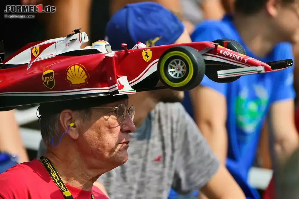 Foto zur News: Ferrari-Fan