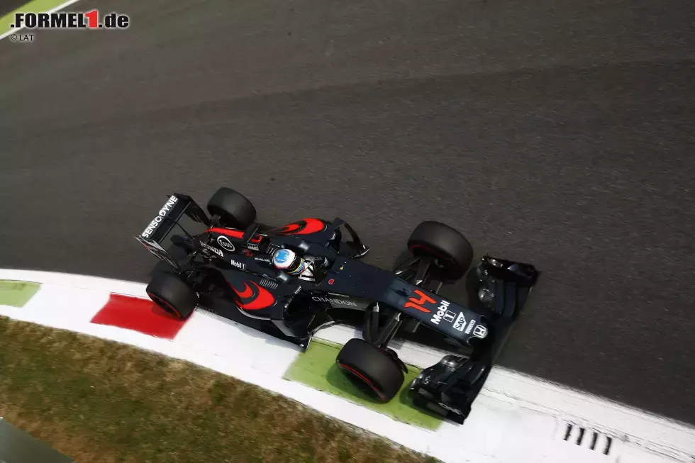 Foto zur News: Fernando Alonso (McLaren)