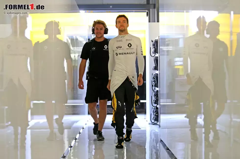 Foto zur News: Jolyon Palmer (Renault) und Jack Clarke