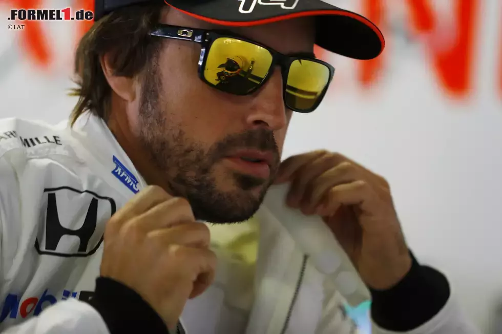 Foto zur News: Fernando Alonso (McLaren)