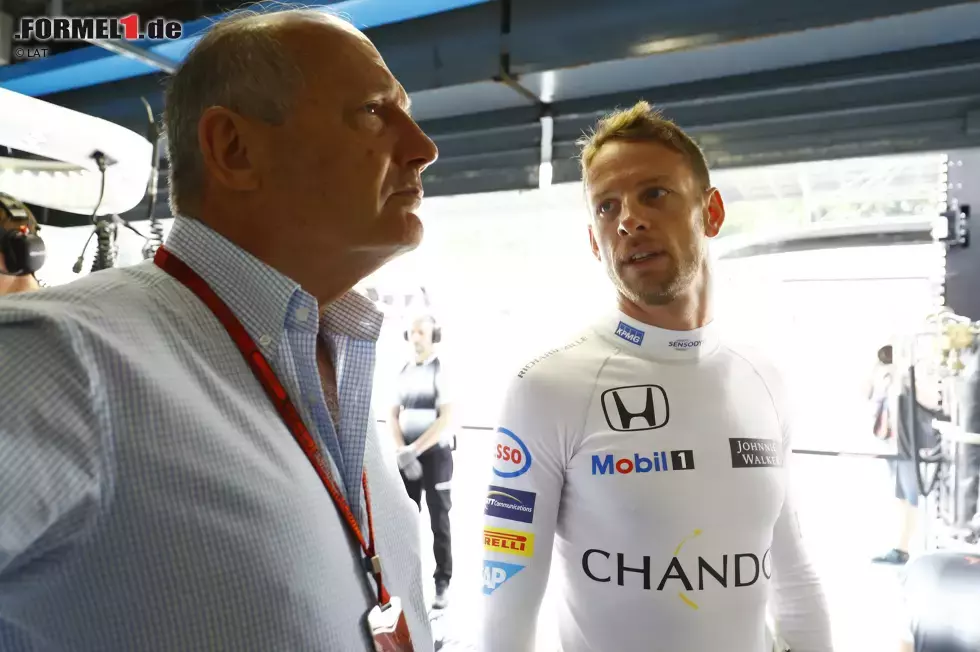 Foto zur News: Ron Dennis und Jenson Button (McLaren)