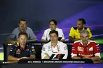 Foto zur News: Monisha Kaltenborn, Cyril Abiteboul, Christian Horner, Toto Wolff und Maurizio Arrivabene