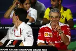 Foto zur News: Toto Wolff und Maurizio Arrivabene