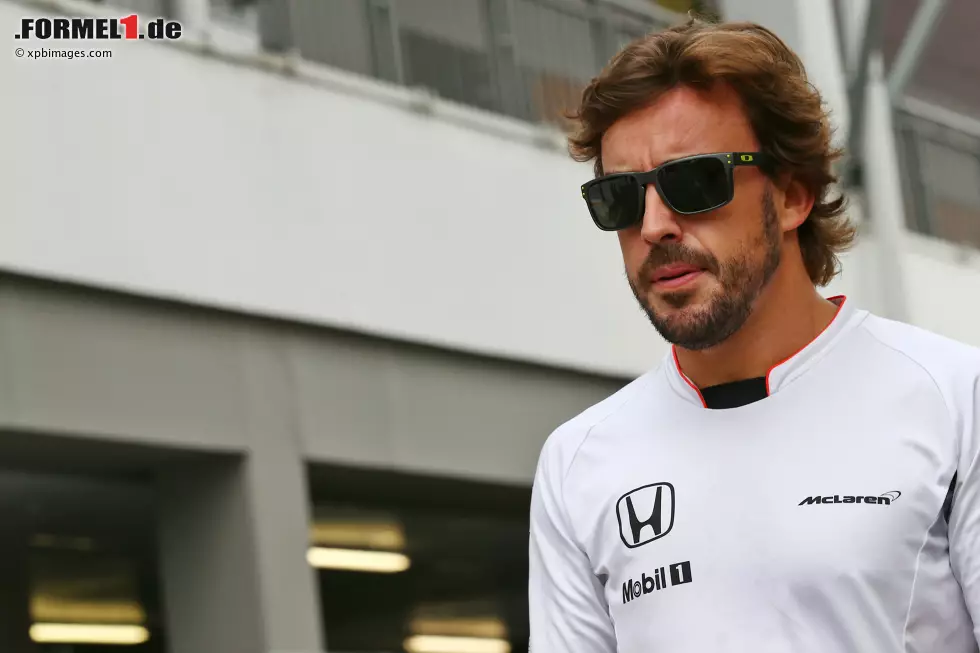 Foto zur News: Fernando Alonso (McLaren)