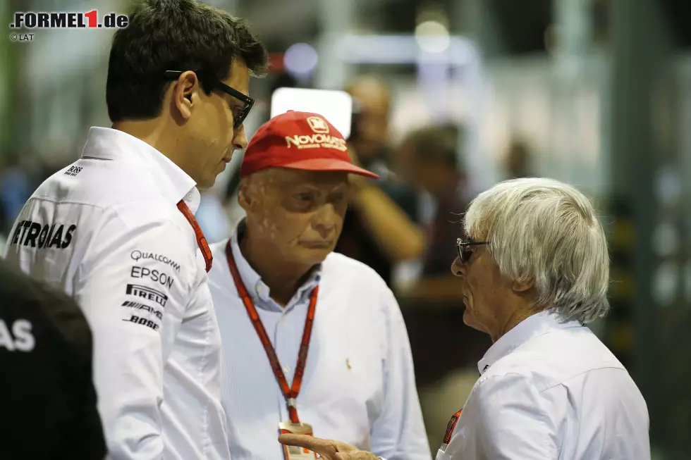 Foto zur News: Bernie Ecclestone, Toto Wolff und Niki Lauda