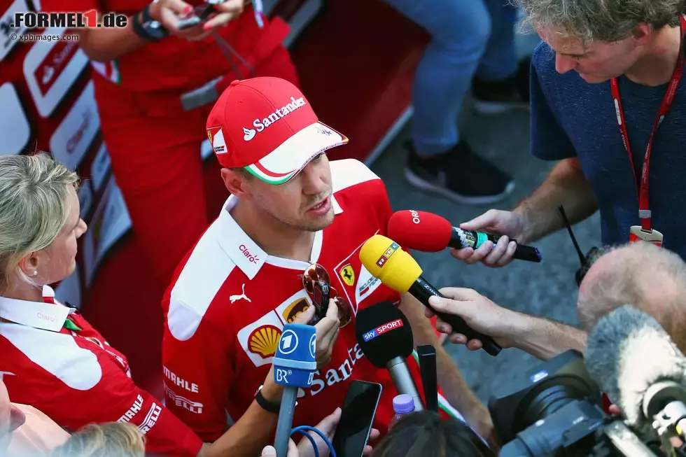 Foto zur News: Sebastian Vettel (Ferrari)